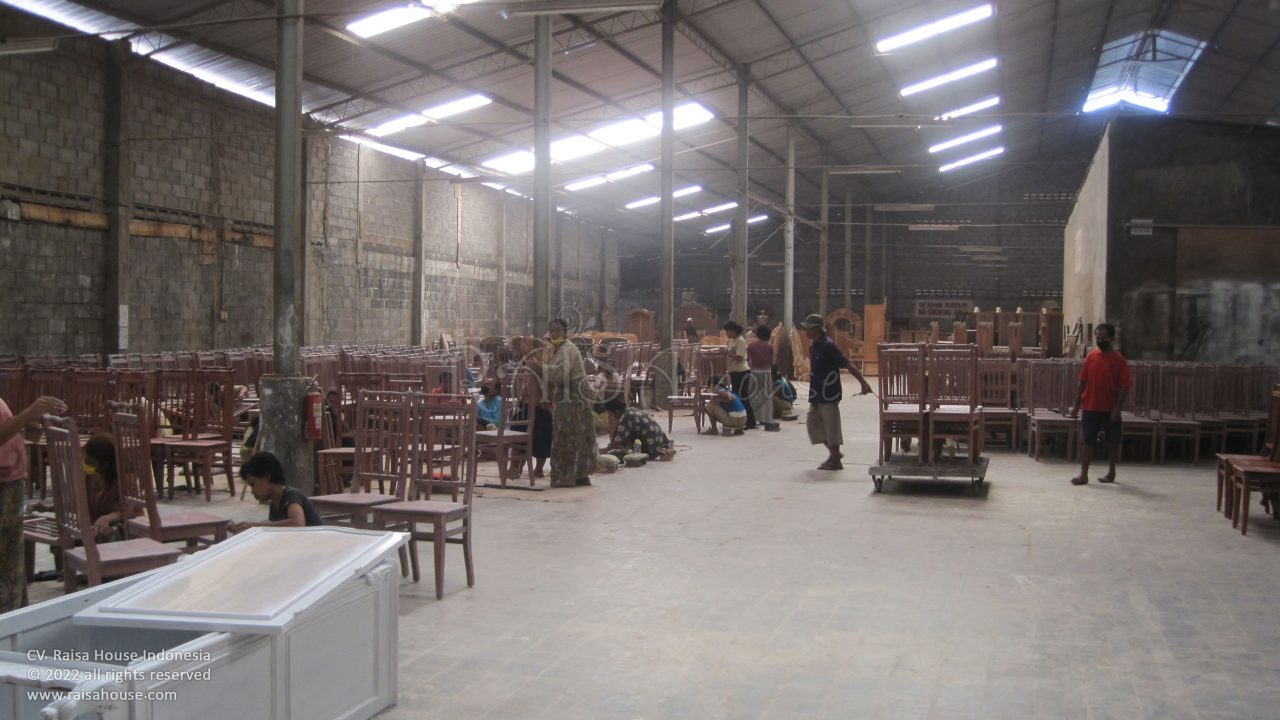 French reproduction furniture manufacturers with luxury design
