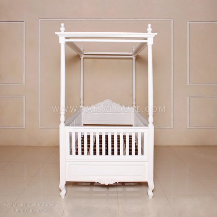 Sweetheart Canopy Bed ASW