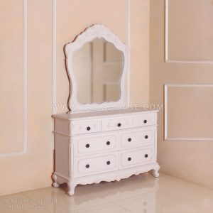 Elegant French mahogany dresser mirror with classic carvings and WPGK finishing